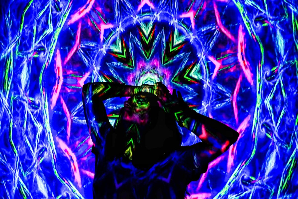 Intuitive psychic reading by phone - deep personal insight 24/7