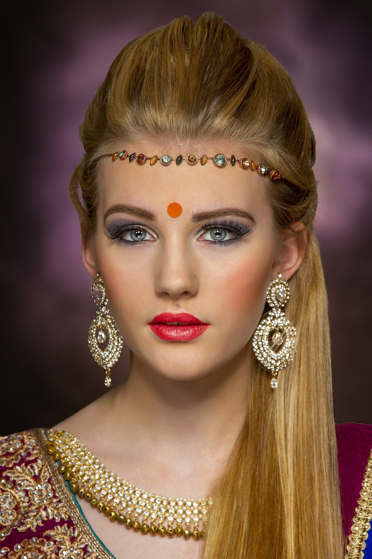 Live phone psychic taking a 24/7 call from a Glendale caller