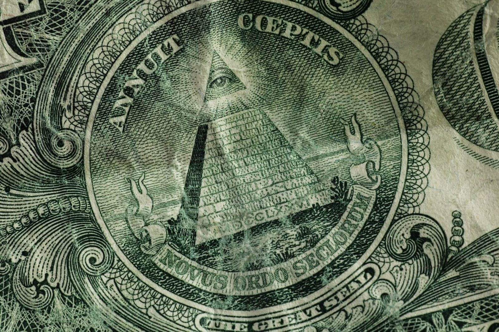 Money and prosperity psychic reading by phone - live reader 24/7