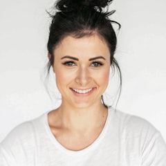 Renee, a verified caller from Burbank California